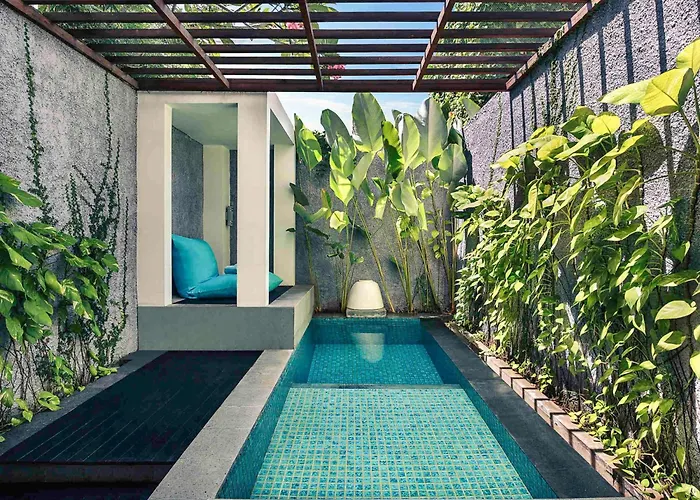 Отель Mercure Bali Легиан