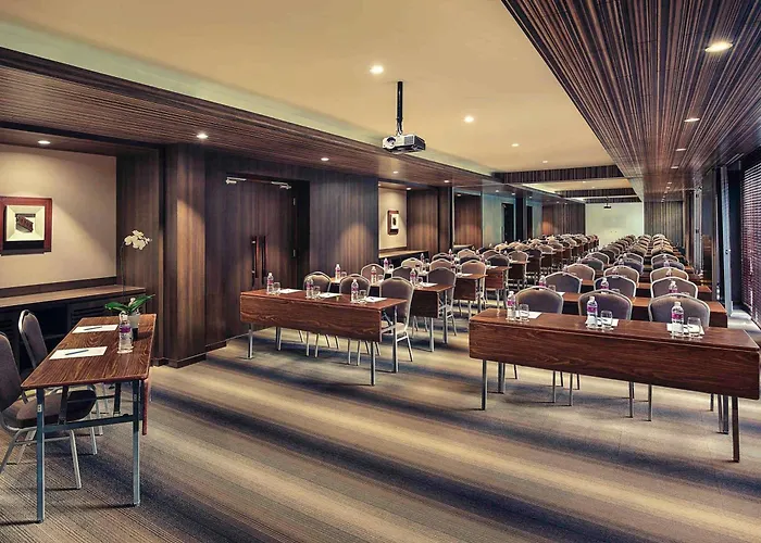 Отель Mercure Bali Легиан