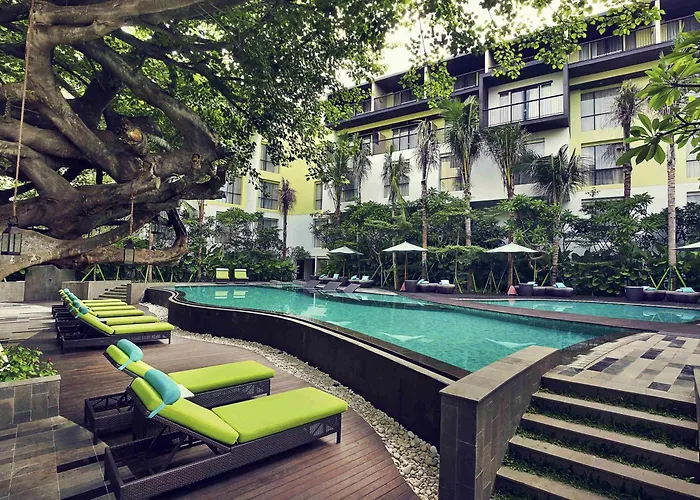 Отель Mercure Bali Легиан